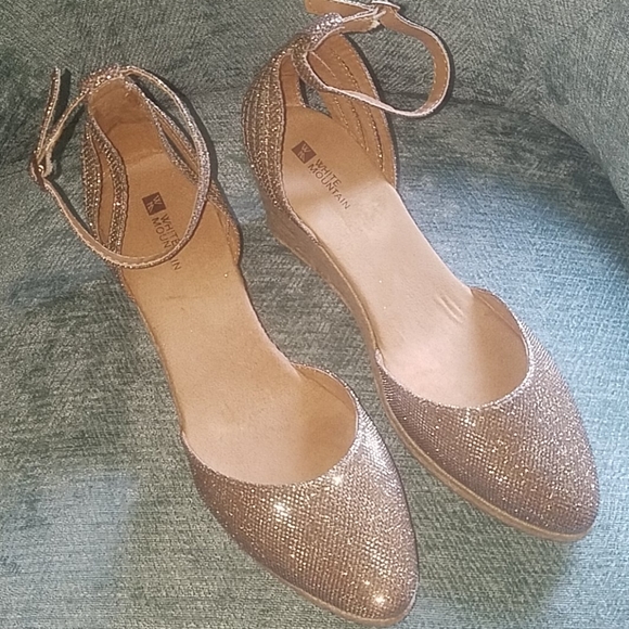 🎉Sale $30 White Mountain Espadrilles - Picture 2 of 9